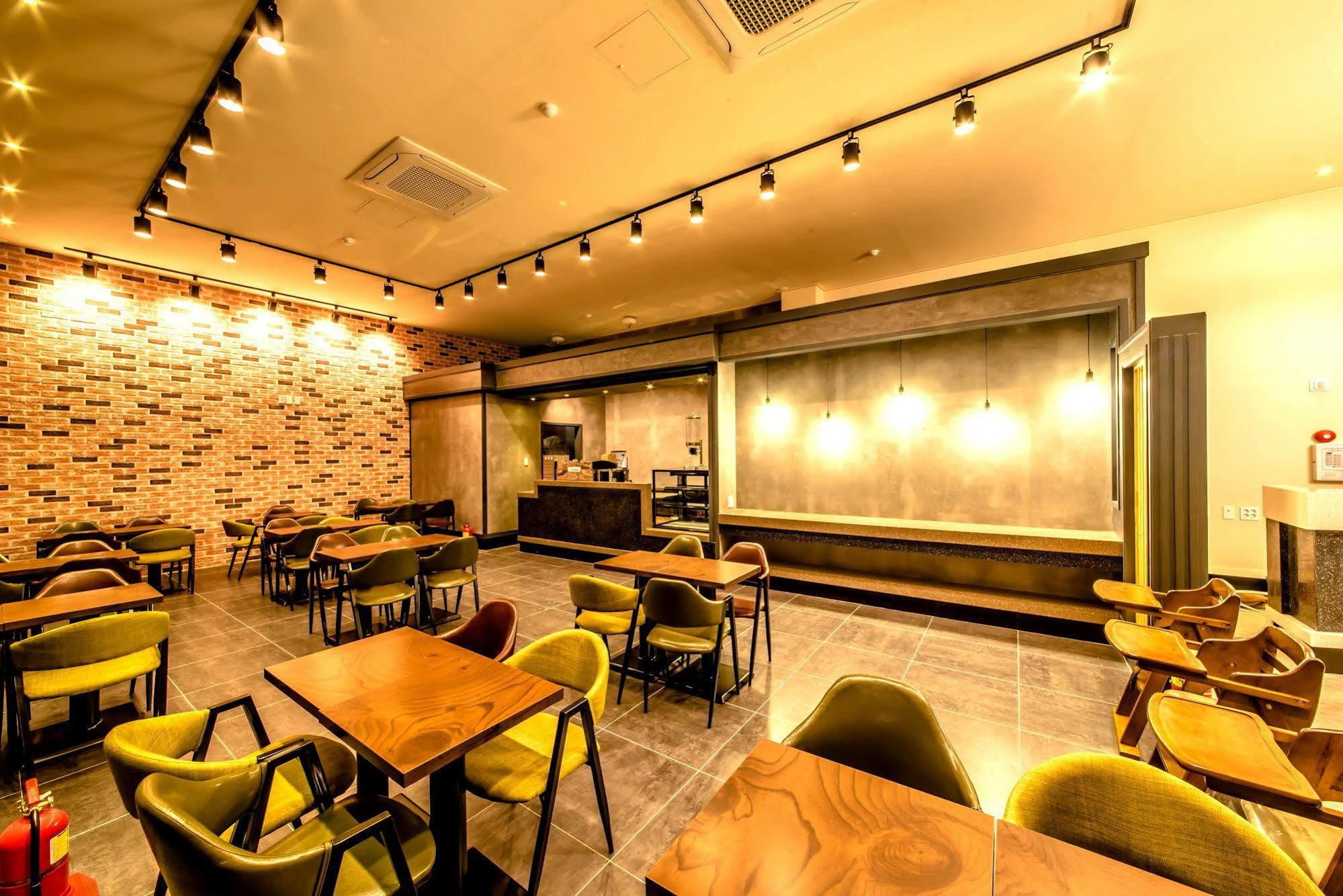 Sunrise Hotel Jungmun Branch Seogwipo Exterior photo